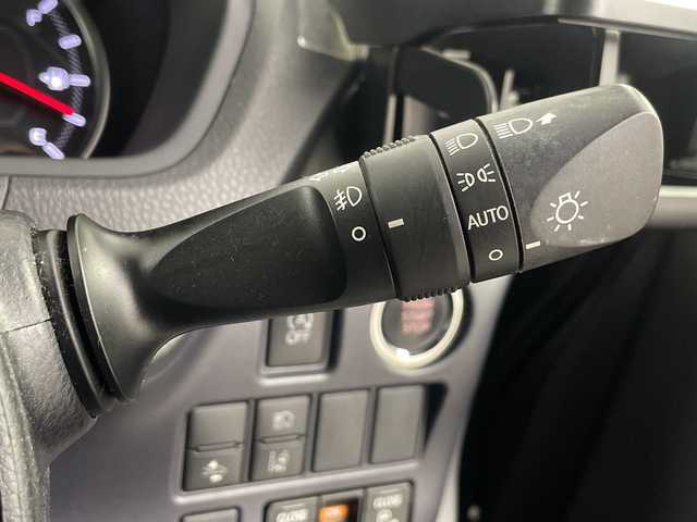 トヨタ ヴォクシー ZS 埼玉県 2017(平29)年 5.2万km ブラック フルモデリスタエアロ/社外フリップダウンモニター/社外11インチナビ　EX11V/(Bluetooth/CD/DVD/HDMI/USB/AM/FM)/地デジフルセグ/バックカメラ/前方ドライブレコーダー/ETC/車線逸脱警報/衝突軽減ブレーキ/オートマチックハイビーム/先行車発進お知らせ機能/ECOモード/ロールサンシェード/レーダー探知機　ZERO 702V/電動格納ミラー・ウィンカーミラー/フロントフォグランプ/プッシュスタート/ステアリングリモコン/社外フロアマット/純正ドアバイザー/社外18インチアルミホイール