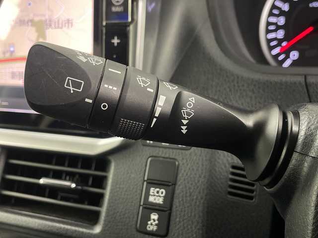 トヨタ ヴォクシー ZS 埼玉県 2017(平29)年 5.2万km ブラック フルモデリスタエアロ/社外フリップダウンモニター/社外11インチナビ　EX11V/(Bluetooth/CD/DVD/HDMI/USB/AM/FM)/地デジフルセグ/バックカメラ/前方ドライブレコーダー/ETC/車線逸脱警報/衝突軽減ブレーキ/オートマチックハイビーム/先行車発進お知らせ機能/ECOモード/ロールサンシェード/レーダー探知機　ZERO 702V/電動格納ミラー・ウィンカーミラー/フロントフォグランプ/プッシュスタート/ステアリングリモコン/社外フロアマット/純正ドアバイザー/社外18インチアルミホイール