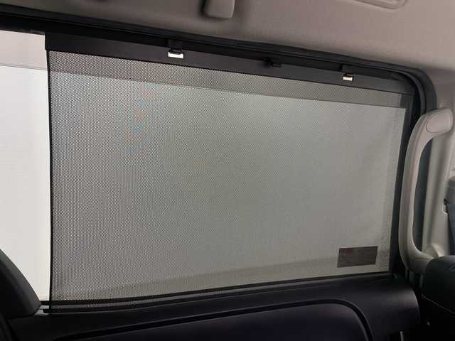 トヨタ ヴォクシー ZS 埼玉県 2017(平29)年 5.2万km ブラック フルモデリスタエアロ/社外フリップダウンモニター/社外11インチナビ　EX11V/(Bluetooth/CD/DVD/HDMI/USB/AM/FM)/地デジフルセグ/バックカメラ/前方ドライブレコーダー/ETC/車線逸脱警報/衝突軽減ブレーキ/オートマチックハイビーム/先行車発進お知らせ機能/ECOモード/ロールサンシェード/レーダー探知機　ZERO 702V/電動格納ミラー・ウィンカーミラー/フロントフォグランプ/プッシュスタート/ステアリングリモコン/社外フロアマット/純正ドアバイザー/社外18インチアルミホイール