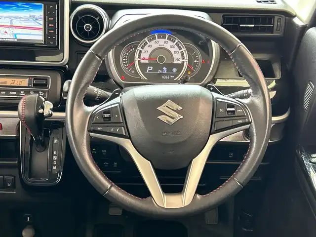 スズキ スペーシア カスタム HYBRID XS ターボ 埼玉県 2018(平30)年 4.1万km ピュアホワイトP デュアルセンサーブレーキサポート　/純正メモリナビ/　　CD/DVD/BT/フルセグ　/全方位モニター　/両側パワースライドドア　/クルーズコントロール　/LEDオートライト /ハーフレザーシート /シートヒーター /ステアリングスイッチ /ETC