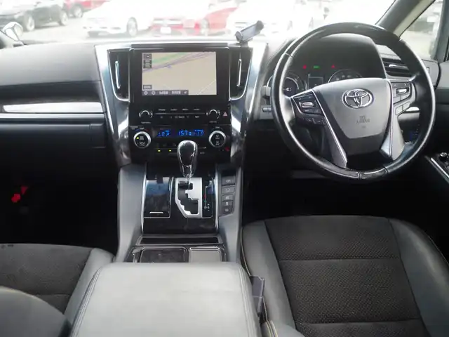 トヨタ アルファードハイブリット S タイプゴールド 千葉県 2020(令2)年 4.1万km ホワイトパールクリスタルシャイン Toyota Safety Sense/・プリクラッシュセーフティ/・レーンディパーチャーアラート/・オートハイビーム/・レーダークルーズコントロール/両側パワースライドドア/ハーフレザーシート/後席オットマン/純正コネクティッドナビ/地デジTV/【DVD/CD再生機能　Bluetooth接続】/バックカメラ/フリップダウンモニター（V12T-R68C）/コンビハンドル/ステアリングスイッチ/ドライブレコーダー（DRT-H68A）/ETC（2.0）/3眼LEDヘッドライト/フォグライト/ウインカーミラー/クリアランスソナー/純正17インチアルミホイル/サイド/カーテン/ニーエアバッグ/スマートキー