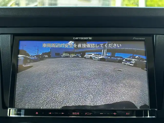 クライスラー・ジープ ジープ ラングラー アンリミテッド サハラ 熊本県 2011(平23)年 5.8万km インフェルノレッドパール 社外SDナビ/【フルセグＴＶ/Cd/DVD/BT】/バックカメラ/左サイドカメラ/クルーズコントロール/ETC/純正18インチAW/背面タイヤ/ヘッドライトレベライザー/フォグランプ/リモコンキー/スペアキー/純正フロアマット/取扱説明書