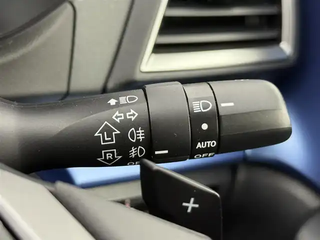 スバル ＸＶ ハイブリッド 愛知県 2020(令2)年 5.2万km ラグーンブルーP 4WD/インテリアパッケージ/純正8インチナビ/　（DVD/CD/Bluetooth/フルセグTV）/バックカメラ/サイドカメラ/アイサイトツーリングアシスト/　アイサイト コアテクノロジー/　・リクラッシュブレーキ/　・AT誤後進抑制制御/　・ツーリングアシスト/　・全車速追従機能付クルーズコントロール/　・定速クルーズコントロール/　・車線逸脱抑制/　・車線逸脱警報/　・ふらつき警報/　・先行車発進お知らせ機能/　・後退時ブレーキアシスト/　・ブラインドスポットモニター/ETC/ドライブレコーダー/革巻きステアリング/パドルシフト/ハーフレザー/パワーシート/メモリシート/純正LEDライト/フォグランプ/純正17インチAW