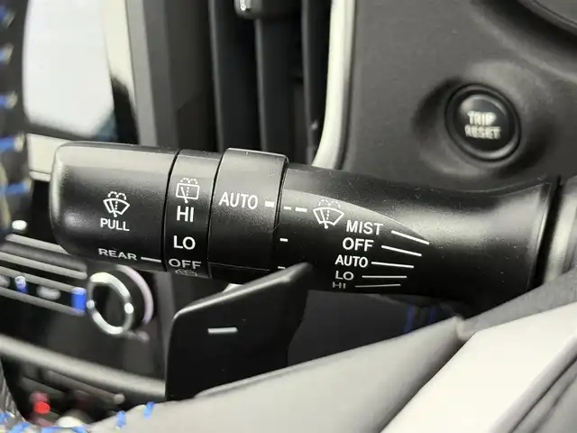 スバル ＸＶ ハイブリッド 愛知県 2020(令2)年 5.2万km ラグーンブルーP 4WD/インテリアパッケージ/純正8インチナビ/　（DVD/CD/Bluetooth/フルセグTV）/バックカメラ/サイドカメラ/アイサイトツーリングアシスト/　アイサイト コアテクノロジー/　・リクラッシュブレーキ/　・AT誤後進抑制制御/　・ツーリングアシスト/　・全車速追従機能付クルーズコントロール/　・定速クルーズコントロール/　・車線逸脱抑制/　・車線逸脱警報/　・ふらつき警報/　・先行車発進お知らせ機能/　・後退時ブレーキアシスト/　・ブラインドスポットモニター/ETC/ドライブレコーダー/革巻きステアリング/パドルシフト/ハーフレザー/パワーシート/メモリシート/純正LEDライト/フォグランプ/純正17インチAW
