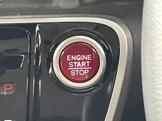 ホンダ Ｎ ＢＯＸ カスタム SSパッケージ 愛知県 2014(平26)年 7.6万km プレミアムホワイトパール 禁煙車/7インチナビ/（CD/DVD/Bluetooth/フルセグTV/AM/FM）/バックカメラ/シートヒーター/両側パワースライドドア/スマートキー/スペアキー有/アイドリングストップ/プッシュスタート/ベンチシート/純正フロアマット/純正14インチアルミホイール/横滑り防止装置