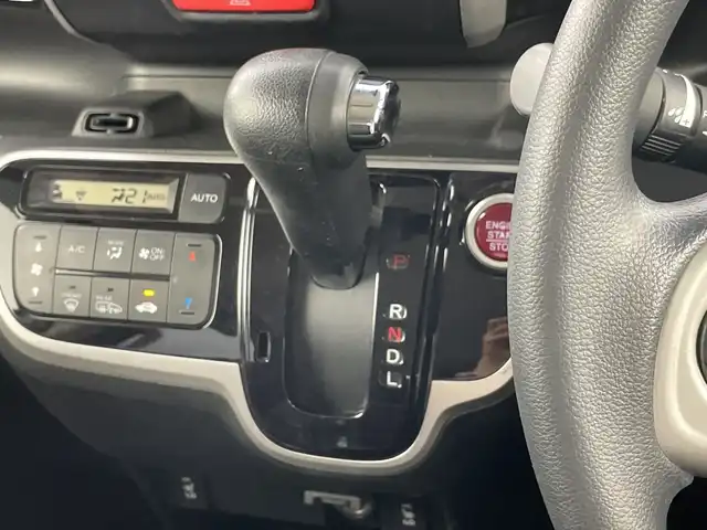ホンダ Ｎ ＢＯＸ カスタム SSパッケージ 愛知県 2014(平26)年 7.6万km プレミアムホワイトパール 禁煙車/7インチナビ/（CD/DVD/Bluetooth/フルセグTV/AM/FM）/バックカメラ/シートヒーター/両側パワースライドドア/スマートキー/スペアキー有/アイドリングストップ/プッシュスタート/ベンチシート/純正フロアマット/純正14インチアルミホイール/横滑り防止装置