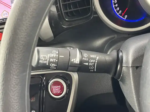 ホンダ Ｎ ＢＯＸ カスタム SSパッケージ 愛知県 2014(平26)年 7.6万km プレミアムホワイトパール 禁煙車/7インチナビ/（CD/DVD/Bluetooth/フルセグTV/AM/FM）/バックカメラ/シートヒーター/両側パワースライドドア/スマートキー/スペアキー有/アイドリングストップ/プッシュスタート/ベンチシート/純正フロアマット/純正14インチアルミホイール/横滑り防止装置