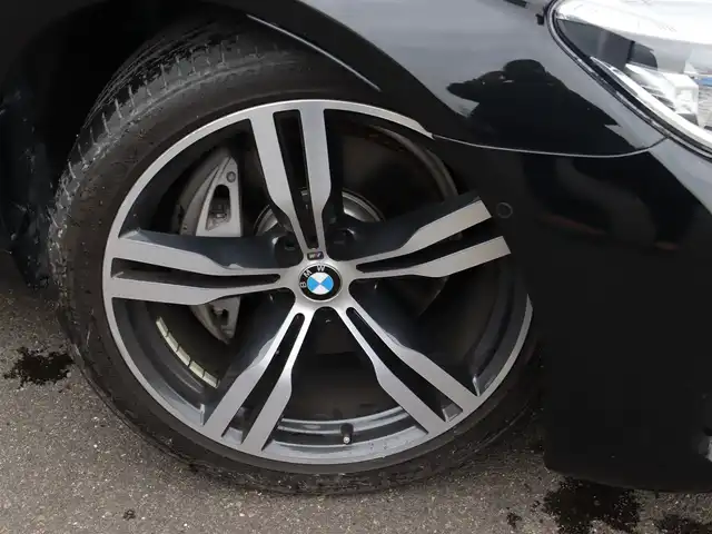 ＢＭＷ ７４０ｄ xDrive Mスポーツ 宮城県 2017(平29)年 3.3万km サファイアブラックP サンルーフ/harman/kardon/アクティブクルーズコントロール/イージークローザー/純正HDDナビ/全方位カメラ/フルセグＴＶ/アクティブクルーズコントロール/ヘッドアップディスプレイ/アンビエントライト/パーキングアシスト/レーンキープアシスト/ブラインドスポットモニター/茶革シート/全席シートヒーター/エアシート/メモリ付きシート/オートホールド/オートマチックハイビーム/オートライト/LEDヘッドライト/パワーバックドア/純正20インチAW/前方ドライブレコーダー/ETC