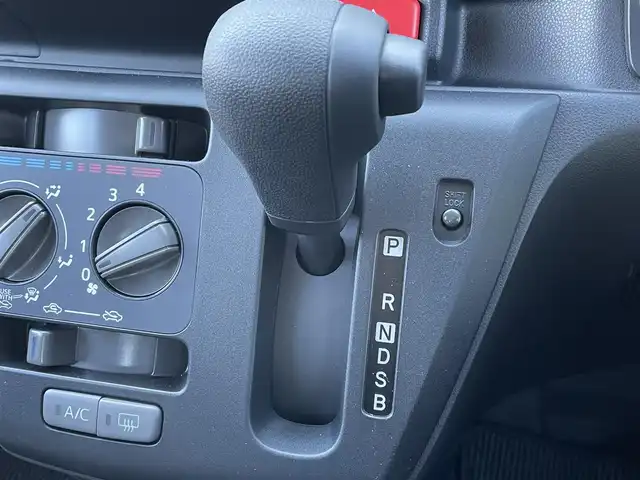 ダイハツ ミラ イース B SAⅢ 青森県 2025(令7)年 0.1万km ホワイト ワンオーナー/４WD/保証書/取説/スペアキー/純正CD/衝突被害軽減システム/オートライト/オートマチックハイビーム