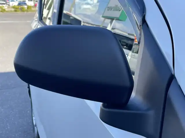 ダイハツ ミラ イース B SAⅢ 青森県 2025(令7)年 0.1万km ホワイト ワンオーナー/４WD/保証書/取説/スペアキー/純正CD/衝突被害軽減システム/オートライト/オートマチックハイビーム