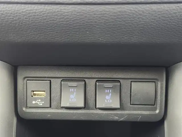 トヨタ カローラ クロス ハイブリッド Z 愛知県 2022(令4)年 2.9万km アティチュードブラックマイカ ワンオーナー/トヨタセーフティセンス/純正ナビ/（Bluetooth/USB入力/AM/FM）/全方位カメラ/ETC/ドラレコ/BSM/パワーシート/シートヒーター/ハーフレザー/電動リアゲード/ルーフレール/電子パーキング/オートホールド/防眩ミラー/ステアリングリモコン/オートライト/プッシュスタート/スマートキー/フットオープナー