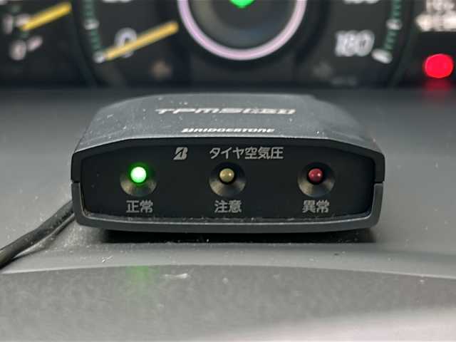 ホンダ ステップワゴン G コンフォートセレクション 山形県 2012(平24)年 5.4万km ヒダマリアイボリーパール 純正ナビ(CD/DVD/ワンセグ)/バックカメラ/ビルトインETC/社外アルミホイール/両側パワースライドドア/クルーズコントロール/純正フロアマット/アイドリングストップ/三列シート/ウォークスルーシート/盗難防止装置/横滑り防止装置/保証書/取扱説明書/スペアキー×１