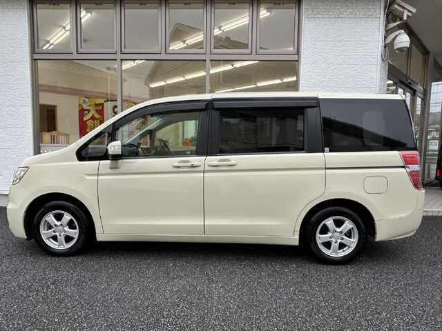 ホンダ ステップワゴン G コンフォートセレクション 山形県 2012(平24)年 5.4万km ヒダマリアイボリーパール 純正ナビ(CD/DVD/ワンセグ)/バックカメラ/ビルトインETC/社外アルミホイール/両側パワースライドドア/クルーズコントロール/純正フロアマット/アイドリングストップ/三列シート/ウォークスルーシート/盗難防止装置/横滑り防止装置/保証書/取扱説明書/スペアキー×１