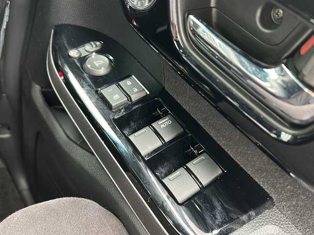 ホンダ Ｎ ＢＯＸ カスタム L ターボ 静岡県 2022(令4)年 1万km プレミアムベルベットパープル・パール ナビ機能/Bluetooth/フルセグTV/AM/FM/CD/DVD/HDMI/ipod/USB/SD/主要装備/・ドライブレコーダー　/・コーナーセンサー　/・両側パワースライドドア/・レーダークルーズコントロール　/・シートヒーター　/・パドルシフト　/・レーンキープ　/・ステアリングリモコン　/・ホンダセンシング　/・バックカメラ　/・ＥＴＣ/・スマートキー/・純正アルミホイール/・純正フロアマット/・純正LEDライト/・フォグランプ/・オートライト