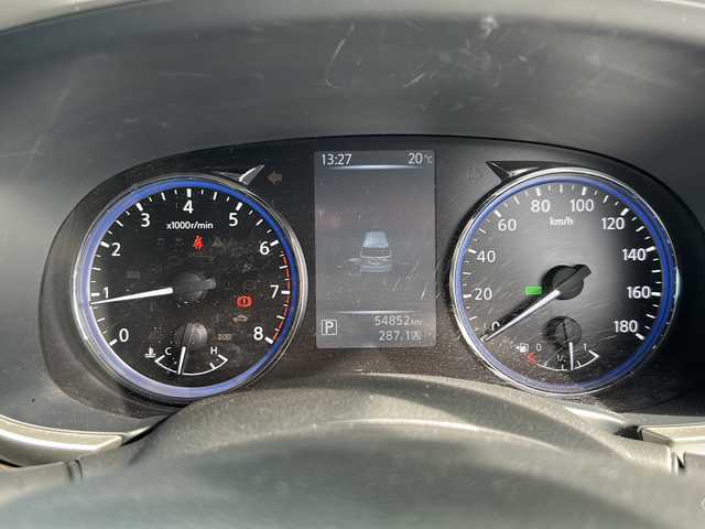 日産 エルグランド 250ハイウェイスター 岐阜県 2014(平26)年 5.5万km ファントムブラック 登録時走行距離54852km/後席モニター/全方位カメラ/純正ＳＤナビ/バックカメラ/両側パワースライドドア/純正アルミホイール/純正フロアマット/前後コーナーセンサー/ＬＥＤヘッドライト/オートライト/プッシュスタート/禁煙車/スマートキー/スペアキー/Bluetooth接続/CDチェンジャー/ビルトインETC/100V充電/ドアバイザー/ハーフレザーシート/オットマン/横滑り防止装置