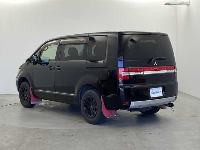 三菱 デリカＤ：５ D－Power package 栃木県 2014(平26)年 13.1万km ダイヤモンドブラックマイカ 社外ナビ　ＢＴ　ＣＤ　ＤＶＤ　フルセグＴＶ　/両側電動スライドドア　/パドルシフト　/オートライト/４ＷＤ　/革巻きハンドル　/クルーズコントロール　/社外アルミホイール