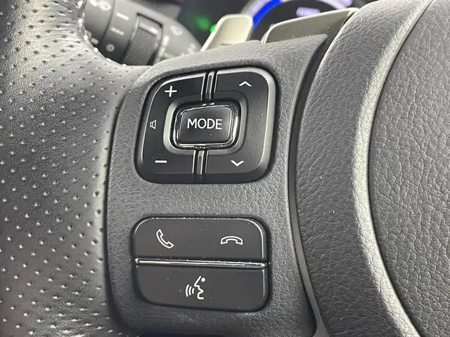 レクサス ＮＸ 300h Fスポーツ 埼玉県 2020(令2)年 2万km グラファイトブラックガラスフレーク 禁煙 360° 冷シート BSM HUD ETC シートヒーター ドライブレコーダー オートハイビーム コーナーセンサー レーダークルーズコントロール レザーシート 純正ナビ BT DVD