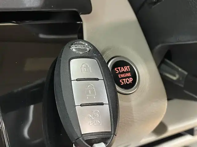 日産 ルークス X 群馬県 2020(令2)年 7.8万km アッシュブラウンM 安全装備/・衝突軽減ブレーキ/・横滑り防止/・アラウンドビューモニター/・レーンキープアシスト/・コーナーセンサー/純正7インチワイドナビ/・AM/FM/AUX/・Bluetooth/CD/・フルセグTV/SD/片側電動スライドドア/ETC/純正ドアバイザー/純正フロアマット/スマートキー/プッシュスタート