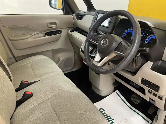 日産 ルークス X 群馬県 2020(令2)年 7.8万km アッシュブラウンM 安全装備/・衝突軽減ブレーキ/・横滑り防止/・アラウンドビューモニター/・レーンキープアシスト/・コーナーセンサー/純正7インチワイドナビ/・AM/FM/AUX/・Bluetooth/CD/・フルセグTV/SD/片側電動スライドドア/ETC/純正ドアバイザー/純正フロアマット/スマートキー/プッシュスタート