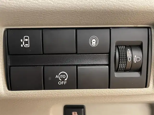 日産 ルークス X 群馬県 2020(令2)年 7.8万km アッシュブラウンM 安全装備/・衝突軽減ブレーキ/・横滑り防止/・アラウンドビューモニター/・レーンキープアシスト/・コーナーセンサー/純正7インチワイドナビ/・AM/FM/AUX/・Bluetooth/CD/・フルセグTV/SD/片側電動スライドドア/ETC/純正ドアバイザー/純正フロアマット/スマートキー/プッシュスタート