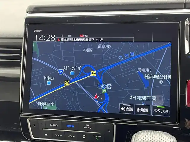 ホンダ ステップワゴン モデューロX ホンダセンシング 熊本県 2020(令2)年 4.4万km プラチナホワイトパール ワンオーナー/純正ナビVXU-207Wi（ＣＤ・ＤＶＤ・フルセグ・ＢＴ・ＳＤ・ＡｐｐｌＣａｒＰｌａｙ・ＵＳＢ）/全周囲カメラ　/バックカメラ/フロントカメラ/純正前方ドライブレコーダー　/純正フリップダウンモニター/ビルトインＥＴＣ２．０　/両側パワースライドドア　/アダブティブクルーズコントロール/衝突軽減ブレーキ/レーンキープアシスト/車線逸脱警報/横滑り防止/アイドリングストップ/ハーフレザーシート/純正フロアマット/社外１７インチAW/オートライト/LEDヘッドライト/フォグランプ/スマートキー/プッシュスタート/スペアキー1本/保証書/取扱説明書