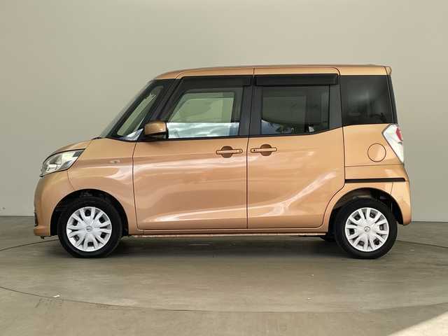 日産 デイズ ルークス X 兵庫県 2018(平30)年 5万km ピンクゴールドM ・ワンオーナー車/・純正ナビ/テレビ/Bluetooth/CD/AUX/・アラウンドビューモニター/・衝突軽減ブレーキ/・左側パワースライドドア/・右側イージークローザー/・ステアリングスイッチ/・純正前方ドライブレコーダー/・純正フロアマット/・ハロゲンヘッドライト/・ドアバイザー/・シートバックテーブル/・2列目サーキュレーター/・プッシュスタートボタン/・スマートキー/・アイドリングストップ/・横滑り防止装置