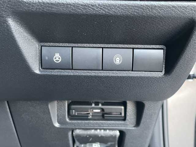 日産 ノート e－パワーオーテック FOUR 新潟県 2023(令5)年 0.3万km ダークメタルグレー 4WD/純正9インチメモリナビ/BT/フルセグテレビ/全方位カメラ/ETC/ドライブレコーダー/衝突被害軽減ブレーキ/レーンキープアシスト/革シート/シートヒーター/ステアリングヒーター/ステアリングスイッチ/コーナーセンサー/スマートキー/プッシュスタート/LEDヘッドライト/オートライト/オートハイビーム/フォグランプ/純正16インチアルミホイール