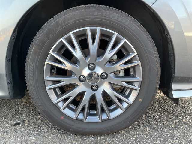 日産 ノート e－パワーオーテック FOUR 新潟県 2023(令5)年 0.3万km ダークメタルグレー 4WD/純正9インチメモリナビ/BT/フルセグテレビ/全方位カメラ/ETC/ドライブレコーダー/衝突被害軽減ブレーキ/レーンキープアシスト/革シート/シートヒーター/ステアリングヒーター/ステアリングスイッチ/コーナーセンサー/スマートキー/プッシュスタート/LEDヘッドライト/オートライト/オートハイビーム/フォグランプ/純正16インチアルミホイール