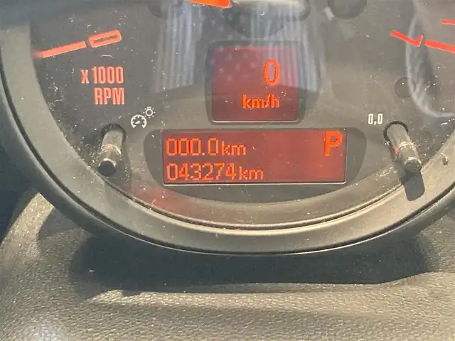 ＭＩＮＩ ミニ クロスオーバー クーパー D 熊本県 2016(平28)年 4.4万km ブレイジングレッドメタリック ・キーレス/・ポータブルナビ/・ワンセグTV/・純正CD/AUX/・ETC/・ドライブレコーダー(前後録画)/・革調シートカバー/・純正マット/・保証書/取説