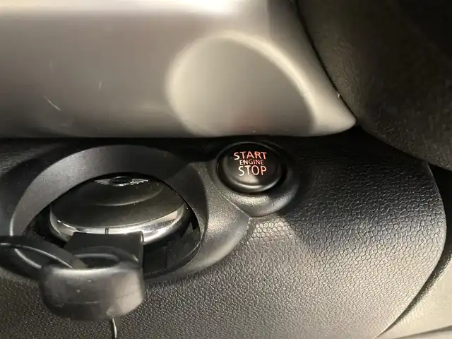 ＭＩＮＩ ミニ クロスオーバー クーパー D 熊本県 2016(平28)年 4.4万km ブレイジングレッドメタリック ・キーレス/・ポータブルナビ/・ワンセグTV/・純正CD/AUX/・ETC/・ドライブレコーダー(前後録画)/・革調シートカバー/・純正マット/・保証書/取説