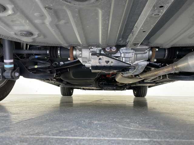 トヨタ ヴォクシー ハイブリッド S－Z 長野県 2023(令5)年 3.1万km アティチュードブラックマイカ 4WD/純正メーカーナビ（CD/DVD/BT/AM/FM/TV）/モデリスタエアロ（フロント/サイドスカート/リア）/シグネーチャーイルミグリル/イルミルーフスポイラー/純正フリップダウンモニター/ブラインドスポットモニター/プリクラッシュセーフティー/プロアクティブドライビングアシスト/安心降車アシスト/アドヴァンスドライブ/レーンチェンジアシスト/アラウンドビューモニター/2列目サンシェード/ビルトインETC2.0/寒冷地仕様/ハーフレーザーシート/シートヒーター/アイドリングストップ/LEDヘッドライト/純正フロアマット/ドアバイザー/プッシュスタート