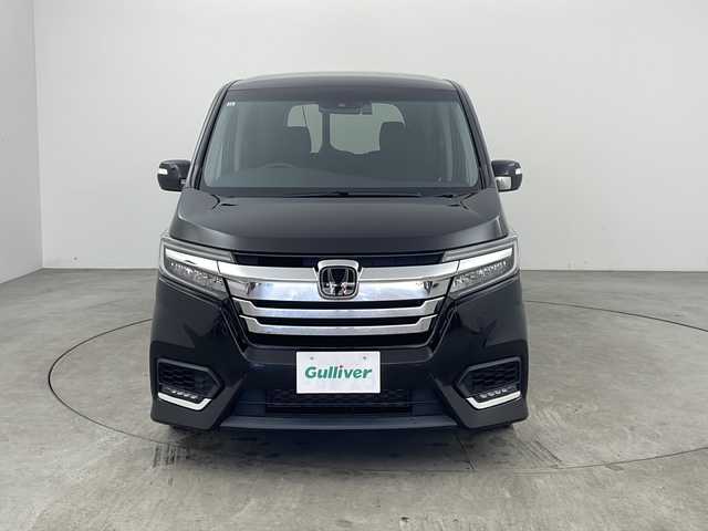 ホンダ ステップワゴン スパーダ ハイブリッド G ホンダセンシング 兵庫県 2019(令1)年 4.9万km プレミアムスパークルブラックパール 純正９インチプレミアムインターナビ　フルセグ　Ｂｌｕｅｔｏｏｔｈオーディオ　ＤＶＤ再生　ＵＳＢ　バックカメラ　アダプティブクルーズコントロール　レーンキープアシスト　両側パワースライドドア　ＬＥＤ