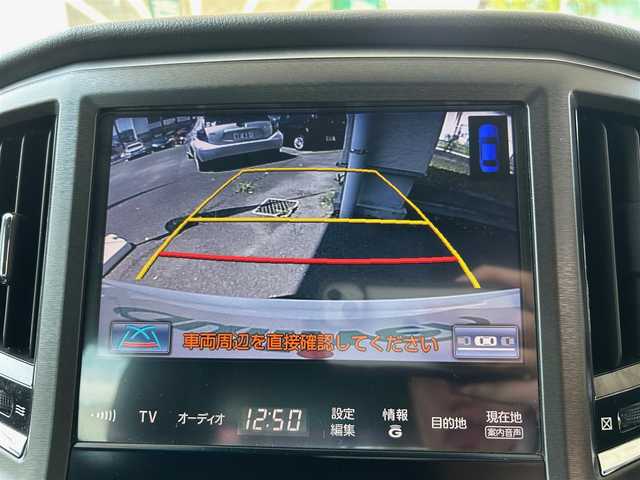 トヨタ クラウン ハイブリッド アスリートS 熊本県 2013(平25)年 6.4万km ホワイトパールクリスタルシャイン プッシュスタート/メーカーOPナビ/バックカメラ/ビルトインETC/前後ドライブレコーダー/純正17インチAW/レーダークルーズ/前席パワーシート/HIDヘッドライト/オートライト/フォグライト/前後コーナーセンサー/横滑り防止装置/ウィンカーミラー/純正フロアマット/純正ドアバイザー/新車保証書/取扱説明書/スマートスペアキー×1本