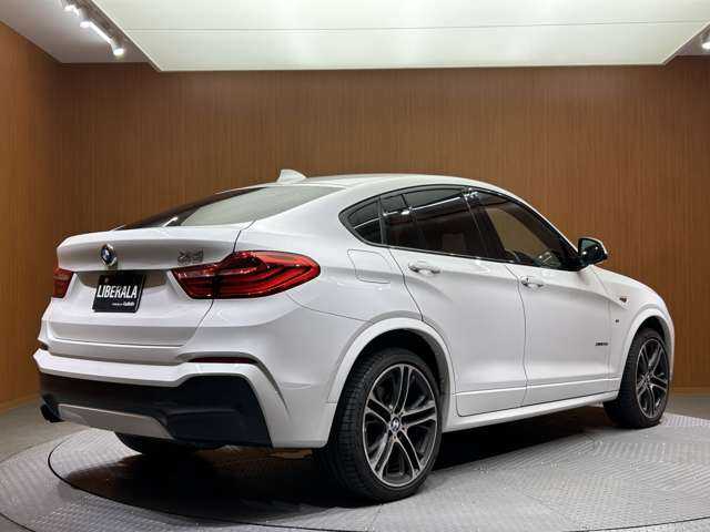 ＢＭＷ Ｘ４ xDrive 35i Mスポーツ 千葉県 2016(平28)年 5万km アルピンホワイトⅢ 茶革シート　/純正ナビ　/バックカメラ　/ＰＤＣ　/パワーシート/シートヒーター　/電動リアゲート　/クルーズコントロール　/インテリジェントセーフティ　/ＥＴＣ