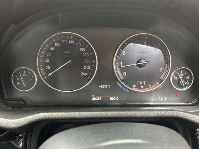 ＢＭＷ Ｘ４ xDrive 35i Mスポーツ 千葉県 2016(平28)年 5万km アルピンホワイトⅢ 茶革シート　/純正ナビ　/バックカメラ　/ＰＤＣ　/パワーシート/シートヒーター　/電動リアゲート　/クルーズコントロール　/インテリジェントセーフティ　/ＥＴＣ