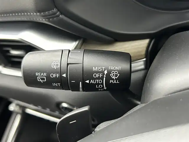 マツダ ＣＸ－５ XD エクスクルーシブモード 熊本県 2021(令3)年 3.9万km マシーングレープレミアムM ４WD/純正ナビ/（フルセグ・Bluetooth・USB・AM・FM・ApplCarPlay・AndroidAuto）/ＢＯＳＥサウンドシステム　/３６０°ビューモニター　/ビルトインETC/トヨタセーフティーセンス/・スマートシティブレーキサポート/・レーンキープアシスト/・ブラインドスポットモニター/・アダブティブクルーズコントロール/・標識認識システム/・ヘッドアップディスプレイ/横滑り防止/アイドリングストップ/前席シートヒーター/ステアリングヒーター/前席パワーシート/シートメモリー/パワーバックドア　/オートホールド　/ブラインドスポットモニター/ハンズフリー/アイドリングストップ/前後クリアランスソナー/純正フロアマット/純正19インチAW/オートライト/オートマチックハイビーム/LEDヘッドライト/フォグランプ/スマートキー/プッシュスタート/スペアキー1本/保証書/取扱説明書