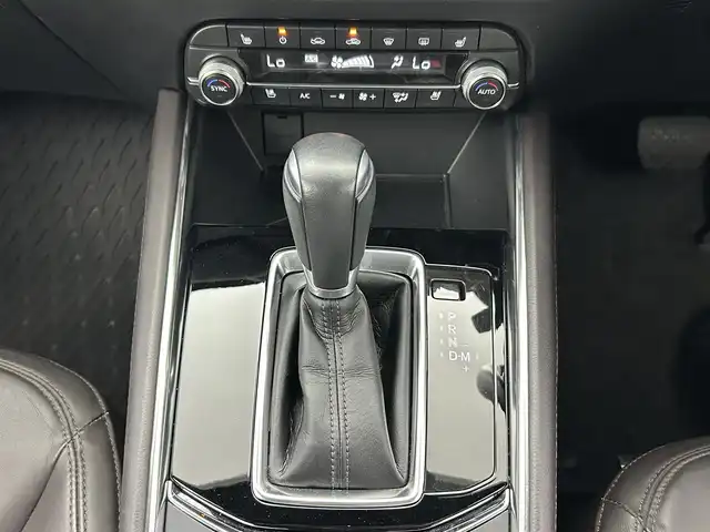 マツダ ＣＸ－５ XD エクスクルーシブモード 熊本県 2021(令3)年 3.9万km マシーングレープレミアムM ４WD/純正ナビ/（フルセグ・Bluetooth・USB・AM・FM・ApplCarPlay・AndroidAuto）/ＢＯＳＥサウンドシステム　/３６０°ビューモニター　/ビルトインETC/トヨタセーフティーセンス/・スマートシティブレーキサポート/・レーンキープアシスト/・ブラインドスポットモニター/・アダブティブクルーズコントロール/・標識認識システム/・ヘッドアップディスプレイ/横滑り防止/アイドリングストップ/前席シートヒーター/ステアリングヒーター/前席パワーシート/シートメモリー/パワーバックドア　/オートホールド　/ブラインドスポットモニター/ハンズフリー/アイドリングストップ/前後クリアランスソナー/純正フロアマット/純正19インチAW/オートライト/オートマチックハイビーム/LEDヘッドライト/フォグランプ/スマートキー/プッシュスタート/スペアキー1本/保証書/取扱説明書
