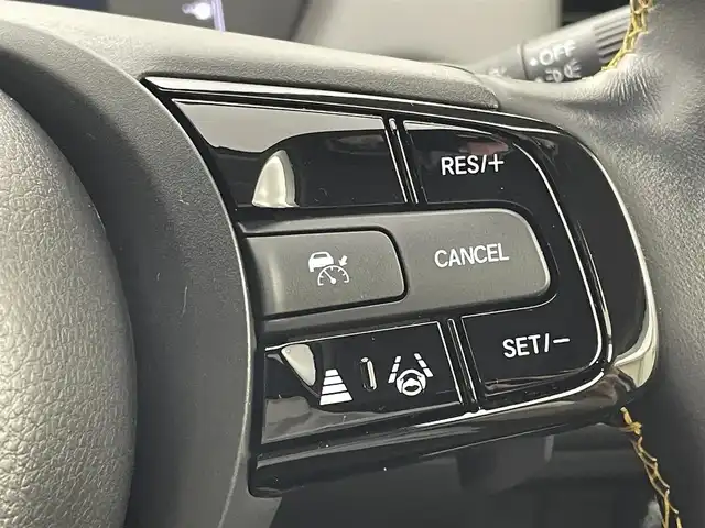 ホンダ フィット e:HEV RS 茨城県 2023(令5)年 2.7万km プラチナホワイトパール 純正9型ナビ/バックカメラ/フルセグ/衝突被害軽減ブレーキ/車線逸脱抑制装置/レーダークルーズコントロール/オートマチックハイビーム/ソナー/ETC/ドラレコ/シートヒーター/純正16インチAW/LEDヘッドライト/スマートキー