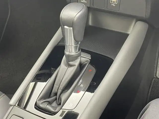 ホンダ フィット e:HEV RS 茨城県 2023(令5)年 2.7万km プラチナホワイトパール 純正9型ナビ/バックカメラ/フルセグ/衝突被害軽減ブレーキ/車線逸脱抑制装置/レーダークルーズコントロール/オートマチックハイビーム/ソナー/ETC/ドラレコ/シートヒーター/純正16インチAW/LEDヘッドライト/スマートキー