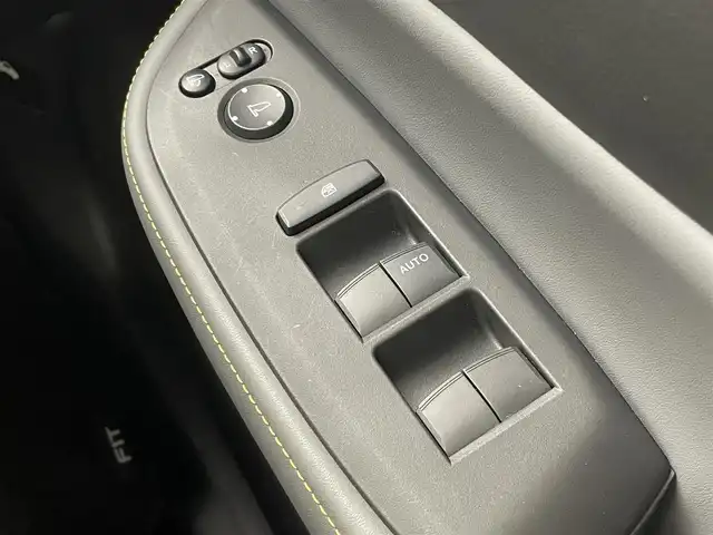 ホンダ フィット e:HEV RS 茨城県 2023(令5)年 2.7万km プラチナホワイトパール 純正9型ナビ/バックカメラ/フルセグ/衝突被害軽減ブレーキ/車線逸脱抑制装置/レーダークルーズコントロール/オートマチックハイビーム/ソナー/ETC/ドラレコ/シートヒーター/純正16インチAW/LEDヘッドライト/スマートキー