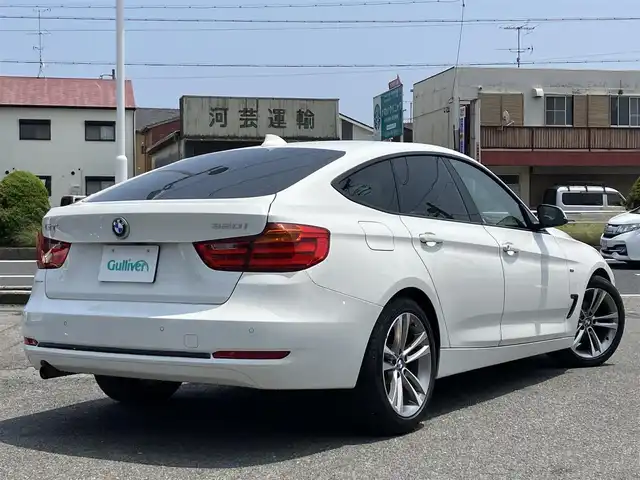 ＢＭＷ ３２０ｉ 三重県 2014(平26)年 6.3万km 白 ♪パワーバックドア/インテリジェントセーフティ/レーンディパーチャーウォーニング/純正ナビ/ ・DVD再生 ・CD録音/ ・MUSICコレクション/バックカメラ/クルーズコントロール/スマートキー/プッシュスタート/前席パワーシート(D席メモリ付)/LEDヘッドライト/フォグライト/リアフォグ/オートライト/コーナーセンサー/アイドリングストップ/純正18インチAW/ウィンカーミラー/革巻ステアリング/ステアリングスイッチ/フロアマット/スモークフィルム/電格ミラー/サイド/カーテンエアバック