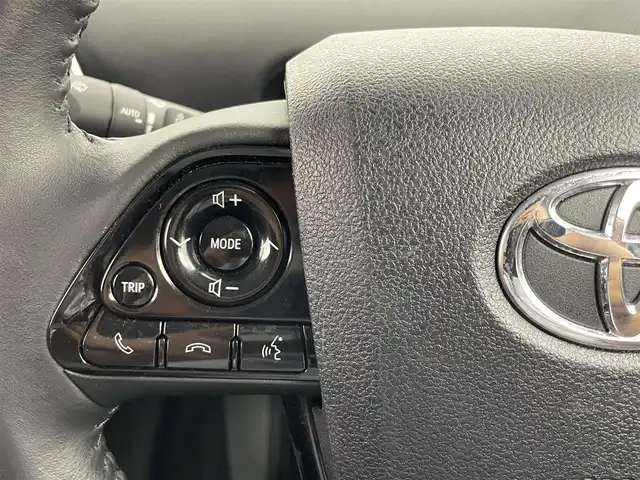 トヨタ プリウス ＰＨＶ A プレミアム 埼玉県 2022(令4)年 3.9万km プラチナホワイトパールマイカ 純正ナビ　/パノラミックビューモニター　/プリクラッシュセーフティ/ブラインドスポットモニター/レーダークルーズコントロール/レーンキープアシスト/ヘッドアップディスプレイ/ステアリングヒーター/シートヒーター/ベンチレーション/ドライブレコーダー/AC100V/LEDオートライト/ETC2.0