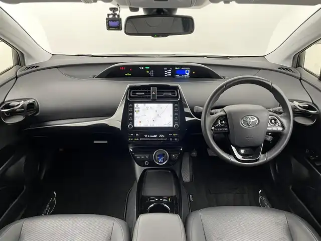 トヨタ プリウス ＰＨＶ A プレミアム 埼玉県 2022(令4)年 3.9万km プラチナホワイトパールマイカ 純正ナビ　/パノラミックビューモニター　/プリクラッシュセーフティ/ブラインドスポットモニター/レーダークルーズコントロール/レーンキープアシスト/ヘッドアップディスプレイ/ステアリングヒーター/シートヒーター/ベンチレーション/ドライブレコーダー/AC100V/LEDオートライト/ETC2.0