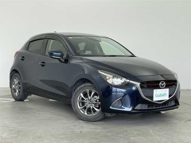 マツダ デミオ 13S ツーリング 富山県 2017(平29)年 2.6万km ディープクリスタルブルーマイカ 純正ナビ（AM/FM/CD/DVD/AUX/BT）/フルセグTV/バックカメラ/ヘッドアップディスプレイ/衝突被害軽減ブレーキ/オートライト/LEDヘッドライト/前席シートヒーター/ETC/スマートキー×２/プッシュスタート/社外フロアマット/取扱説明書/保証書