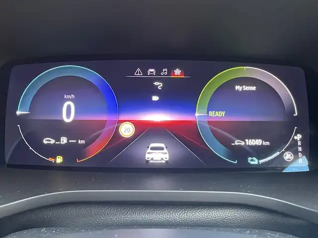 ルノー ルノー アルカナ RSライン E-テックハイブリッド 香川県 2022(令4)年 1.6万km パール ACC/社外ナビ/地デジ/CarPlay/全方位カメラ/ハーフレザーシート/前席パワーシート/前席シートヒーター/LKA/BSM/ETC/純正18インチアルミ/前のみドラレコ/スマートキー