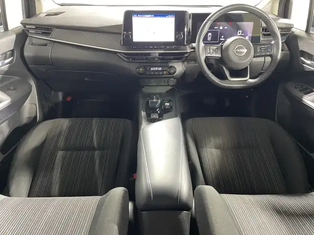 日産 ノート X 神奈川県 2024(令6)年 4.4万km スーパーブラック 純正9型ディスプレイオーディオ/AM　FM　フルセグ　USB　Bluetooth　AppleCarPlay　HDMI　/アラウンドビューモニター/プロパイロット/ハンドル支援/側方支援/後側方支援/後退時車両検知警報/ふらつき警報/デジタルインナーミラー/革巻きステアリング/ステアリングヒーター/ステアリングスイッチ/ブレーキオートホールド/前席シートヒーター/ビルトインETC2.0/置くだけ充電/純正フロアマット/スマートキー/スペアキー/LEDヘッドライト/オートライト/オートハイビーム/ヘッドライトレベライザー/純正16インチアルミホイル