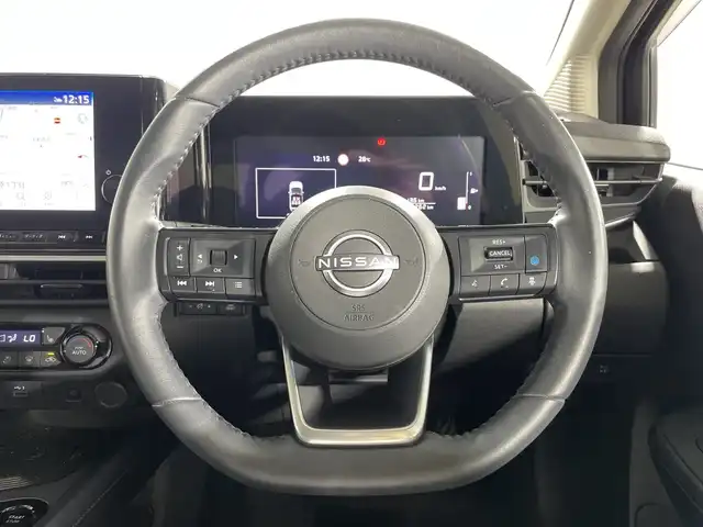 日産 ノート X 神奈川県 2024(令6)年 4.4万km スーパーブラック 純正9型ディスプレイオーディオ/AM　FM　フルセグ　USB　Bluetooth　AppleCarPlay　HDMI　/アラウンドビューモニター/プロパイロット/ハンドル支援/側方支援/後側方支援/後退時車両検知警報/ふらつき警報/デジタルインナーミラー/革巻きステアリング/ステアリングヒーター/ステアリングスイッチ/ブレーキオートホールド/前席シートヒーター/ビルトインETC2.0/置くだけ充電/純正フロアマット/スマートキー/スペアキー/LEDヘッドライト/オートライト/オートハイビーム/ヘッドライトレベライザー/純正16インチアルミホイル