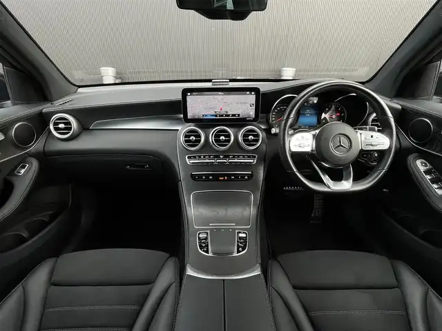 メルセデス・ベンツ ＧＬＣ２２０ d 4マチック AMGライン 長野県 2020(令2)年 2.8万km オブシディアンブラック パノラミックスライディングルーフ/エアサスペンション/純正HDDナビ/フルセグTV/360°ビューカメラ/ハーフレザーシート/D/Nパワーシート/シートヒーター/アンビエントライト/LEDヘッドライト/パワーバックドア/レーダーセーフティパッケージ/パークトロニック/ダイヤモンドグリル/ルーフレール/リア5面プライバシーガラス/キーレスゴー/ETC2.0/保証書・取説・スペアキー