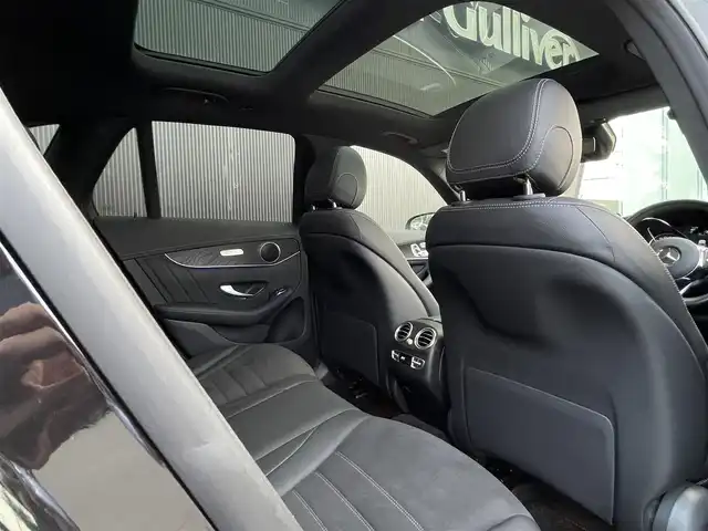 メルセデス・ベンツ ＧＬＣ２２０ d 4マチック AMGライン 長野県 2020(令2)年 2.8万km オブシディアンブラック パノラミックスライディングルーフ/エアサスペンション/純正HDDナビ/フルセグTV/360°ビューカメラ/ハーフレザーシート/D/Nパワーシート/シートヒーター/アンビエントライト/LEDヘッドライト/パワーバックドア/レーダーセーフティパッケージ/パークトロニック/ダイヤモンドグリル/ルーフレール/リア5面プライバシーガラス/キーレスゴー/ETC2.0/保証書・取説・スペアキー