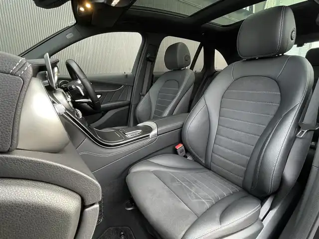 メルセデス・ベンツ ＧＬＣ２２０ d 4マチック AMGライン 長野県 2020(令2)年 2.8万km オブシディアンブラック パノラミックスライディングルーフ/エアサスペンション/純正HDDナビ/フルセグTV/360°ビューカメラ/ハーフレザーシート/D/Nパワーシート/シートヒーター/アンビエントライト/LEDヘッドライト/パワーバックドア/レーダーセーフティパッケージ/パークトロニック/ダイヤモンドグリル/ルーフレール/リア5面プライバシーガラス/キーレスゴー/ETC2.0/保証書・取説・スペアキー